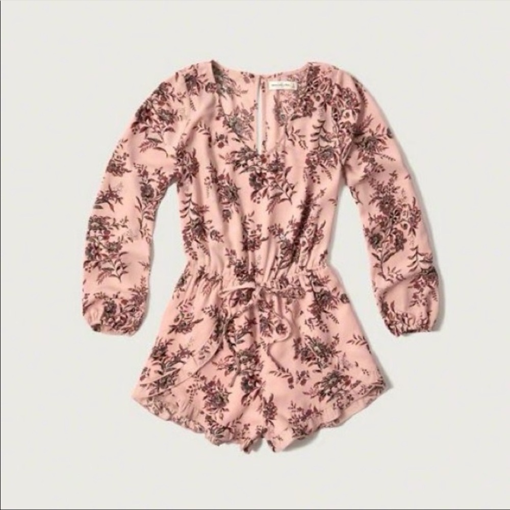 Abercrombie romper 🌸